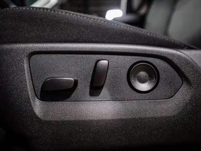 2026 GMC Sierra 3500HD SLE | 2in Level | AT4X Wheels | Wrangler - Photo 25