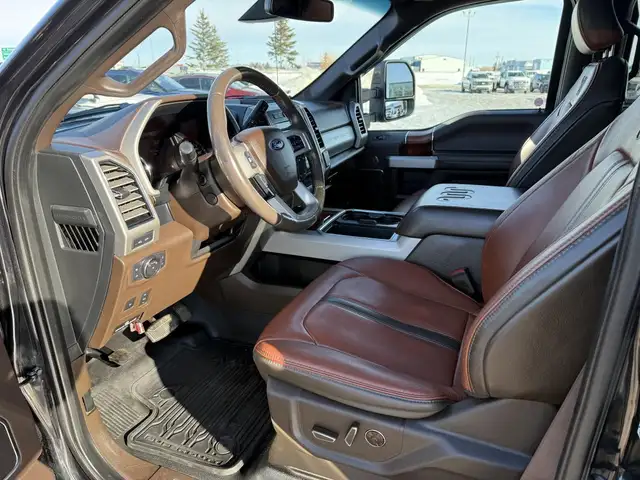 2019 Ford Super Duty F-350 DRW KING RANCH! / LOADED! / TONS OF U - Photo 14