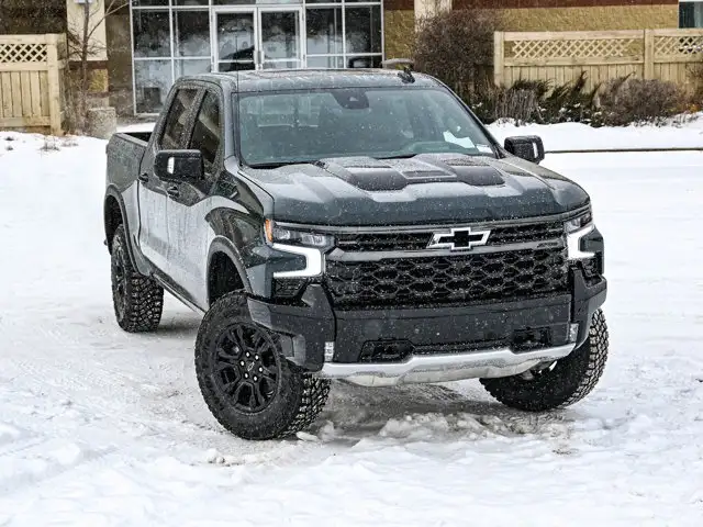 2026 Chevrolet Silverado 1500 ZR2 - Photo 2