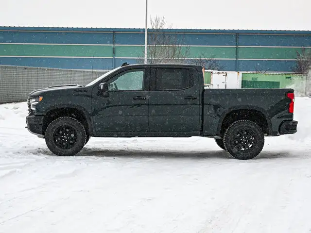 2026 Chevrolet Silverado 1500 ZR2 - Photo 10