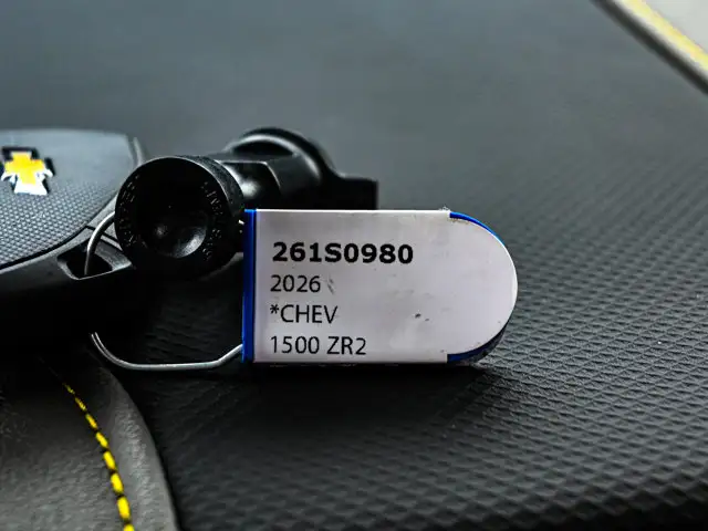 2026 Chevrolet Silverado 1500 ZR2 - Photo 38