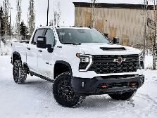 2026 Chevrolet Silverado 2500HD ZR2 - Photo 2