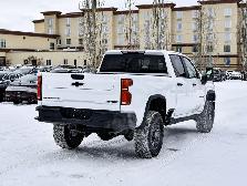 2026 Chevrolet Silverado 2500HD ZR2 - Photo 13