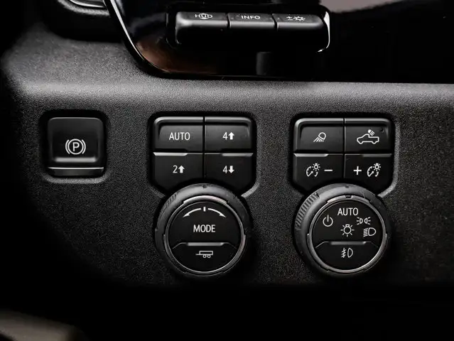 2026 Chevrolet Silverado 2500HD ZR2 - Photo 21