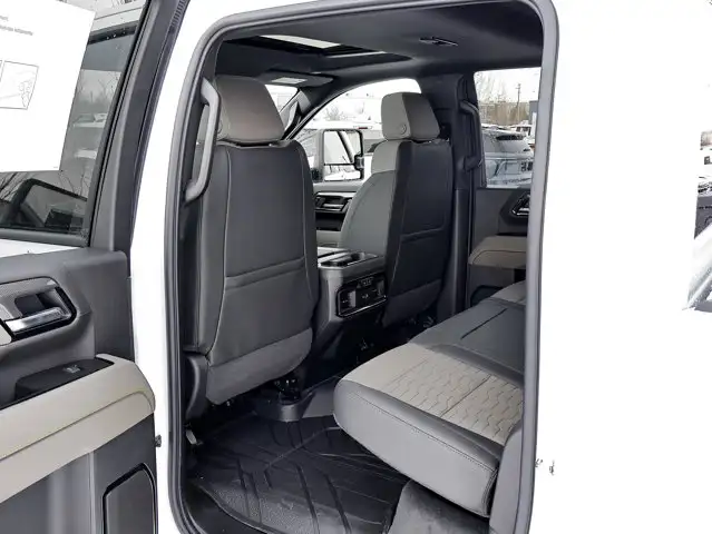 2026 Chevrolet Silverado 2500HD ZR2 - Photo 31