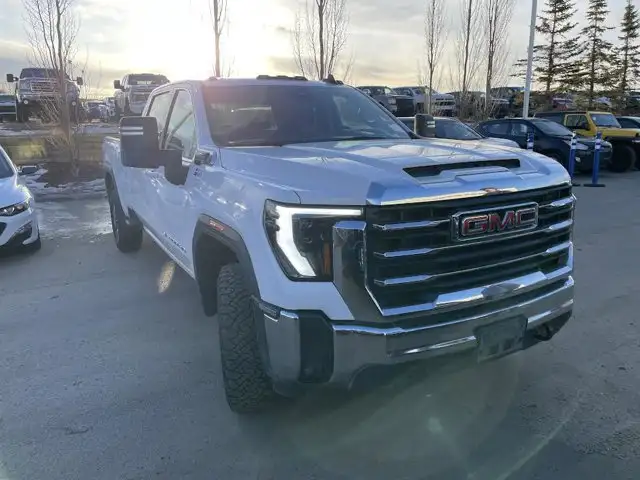 2024 GMC Sierra 3500HD SLE 6.6L Gas - Photo 2