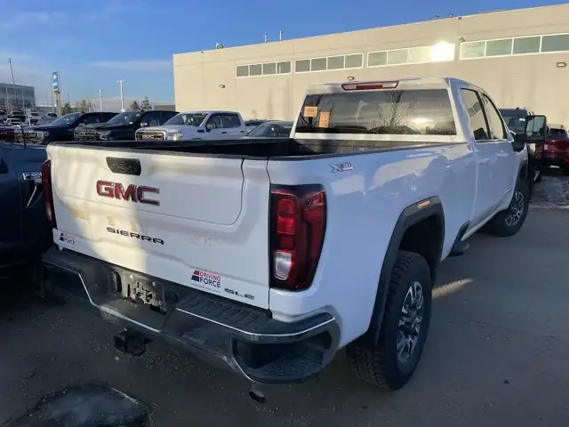 2024 GMC Sierra 3500HD SLE 6.6L Gas - Photo 5