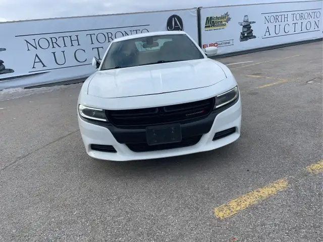 2017 Dodge Charger - Photo 2