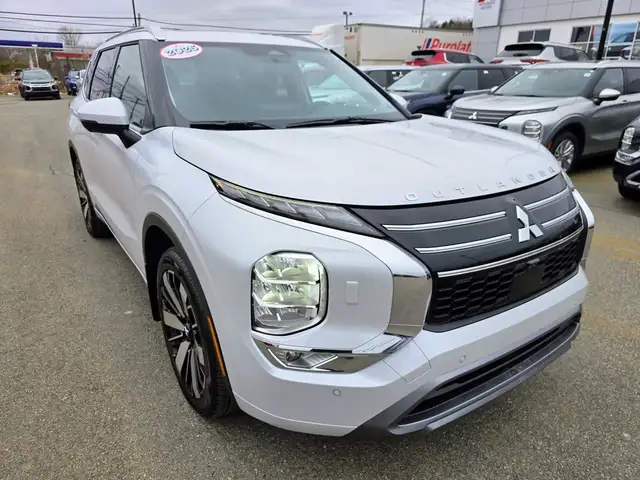 2025 Mitsubishi Outlander GT | S-AWC | Loaded 7 Seater - Photo 3