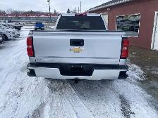 2016 Chevrolet Silverado 1500 LT Crew Cab 4WD - Photo 4