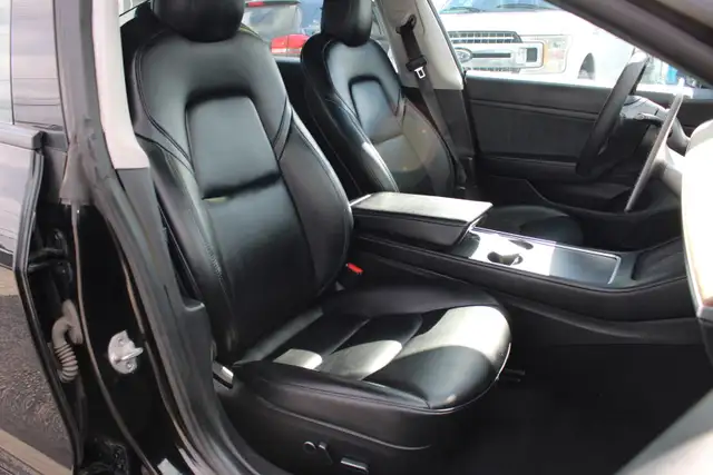 2021 Tesla Model 3 - Photo 14