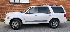 2010 Lincoln Navigator 4WD 4dr Ultimate - Photo 2