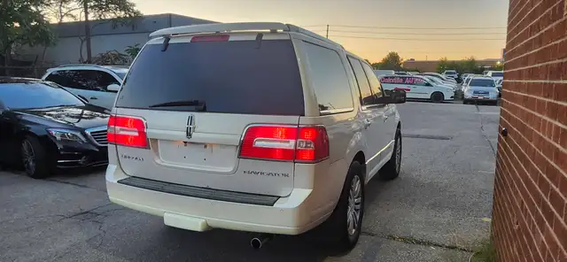 2010 Lincoln Navigator 4WD 4dr Ultimate - Photo 6