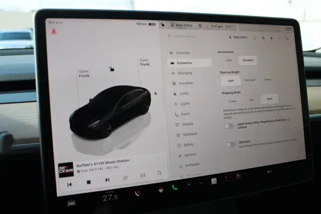 2023 Tesla Model 3 - Photo 18