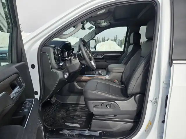 2026 GMC Sierra 2500HD SLT Convenience/Pro Safety Plus Pkg - Photo 10