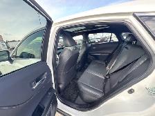 2021 Toyota Venza Limited BEAUTIFUL HYBRID VENZA LIMITED TRIM ! - Photo 13