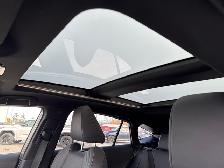 2021 Toyota Venza Limited BEAUTIFUL HYBRID VENZA LIMITED TRIM ! - Photo 18