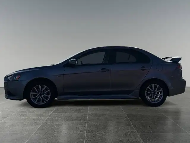 2015 Mitsubishi Lancer SE - Photo 2