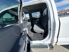 2024 Ford F-150 XLT CREW CAB 4X4 / REAR CAMERA / NAVIGATION - Photo 16