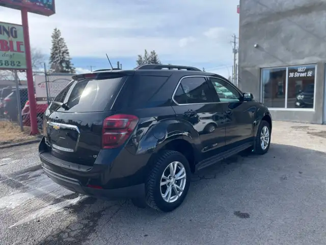 2017 Chevrolet Equinox LT - Photo 4