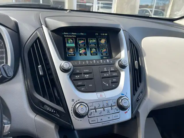 2017 Chevrolet Equinox LT - Photo 8