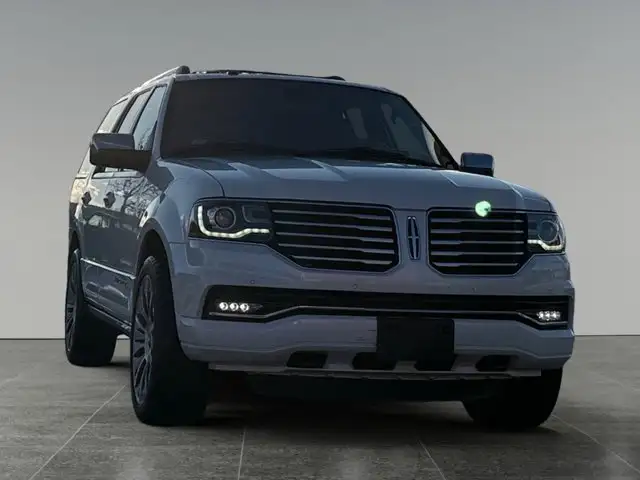 2017 Lincoln Navigator Select - Photo 9