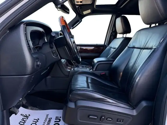 2017 Lincoln Navigator Select - Photo 11