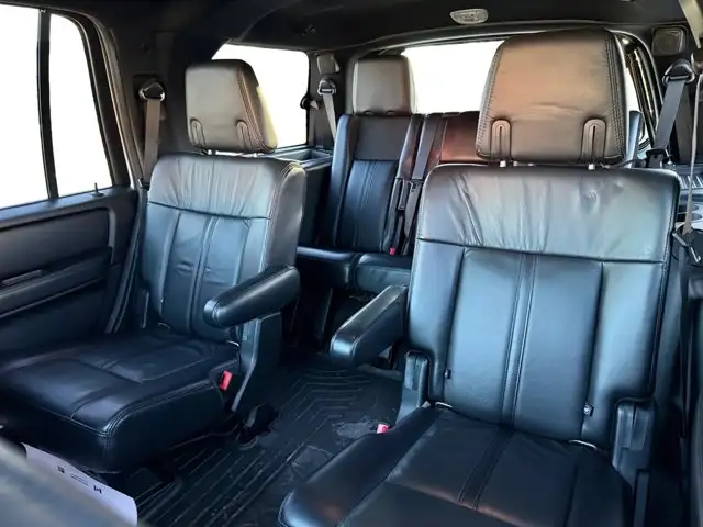 2017 Lincoln Navigator Select - Photo 15