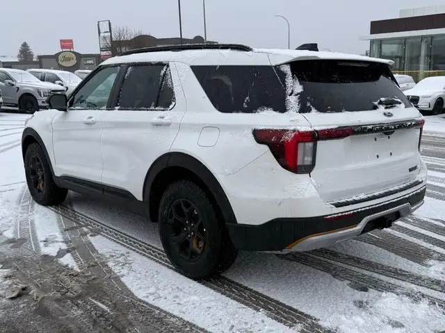 2026 Ford Explorer Tremor - Photo 3