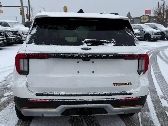 2026 Ford Explorer Tremor - Photo 4