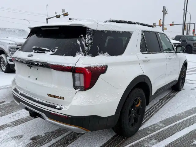 2026 Ford Explorer Tremor - Photo 6
