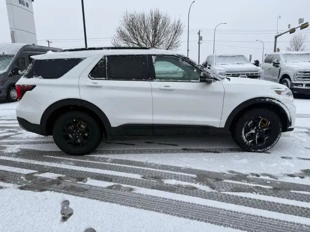 2026 Ford Explorer Tremor - Photo 7