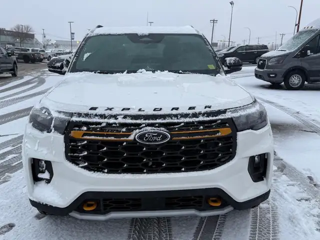 2026 Ford Explorer Tremor - Photo 9