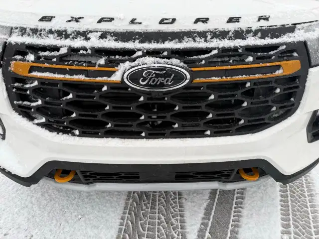 2026 Ford Explorer Tremor - Photo 10
