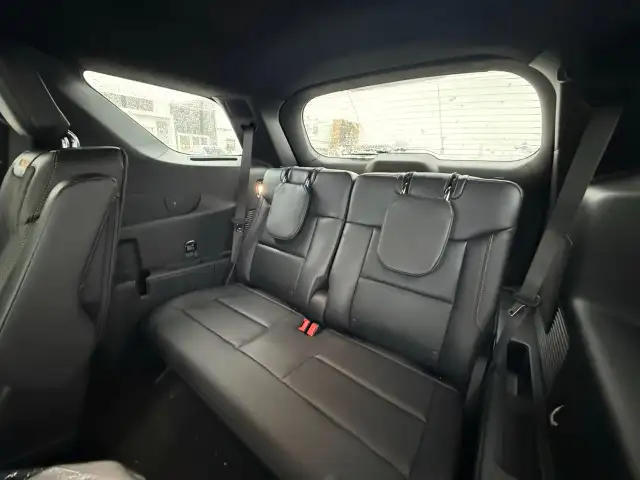 2026 Ford Explorer Tremor - Photo 14