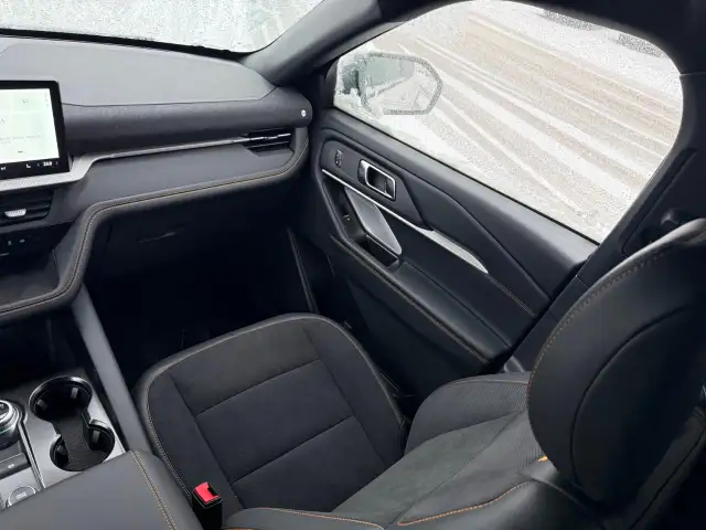 2026 Ford Explorer Tremor - Photo 18