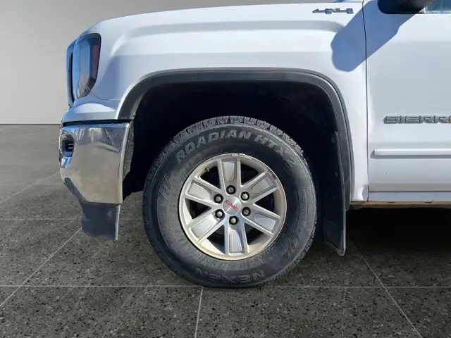 2017 GMC Sierra 1500 SLE - Photo 11