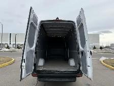 2019 Mercedes-Benz Sprinter Van - Photo 9