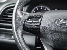 2020 Hyundai Elantra Essential - One Owner I No Accidents I Heat - Photo 13