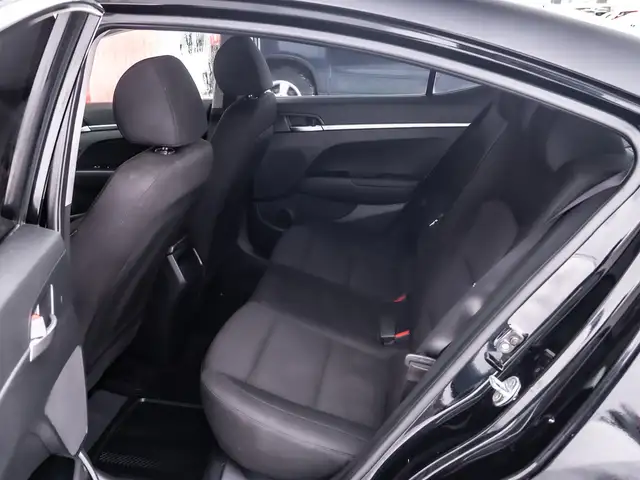 2020 Hyundai Elantra Essential - One Owner I No Accidents I Heat - Photo 21