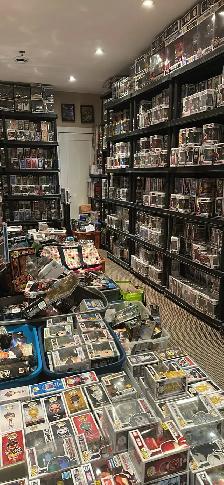 Jerrys toys spooky funko pop sale! - Photo 6