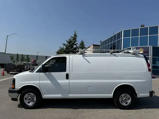 2017 GMC Savana Cargo Van 2500 ROOF RACK/DIVIDER - Photo 2