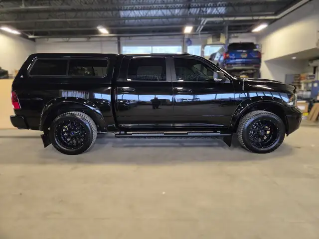 2019 RAM 1500 SLT Leather | Sunroof | No Accidents - Photo 4
