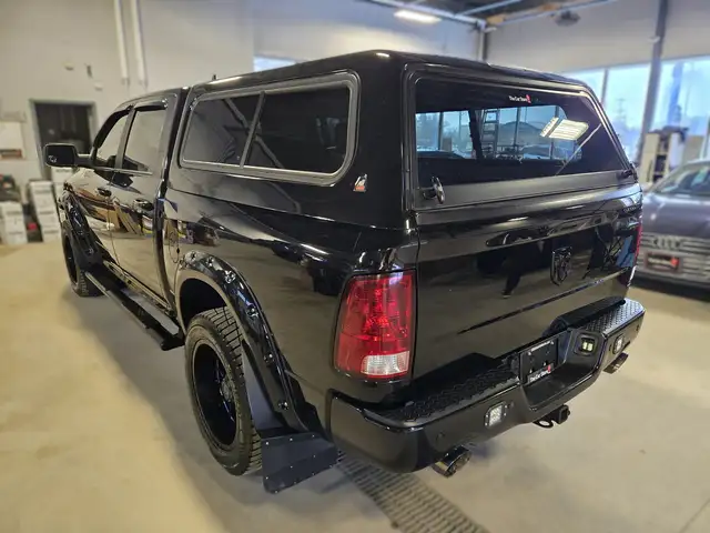 2019 RAM 1500 SLT Leather | Sunroof | No Accidents - Photo 7