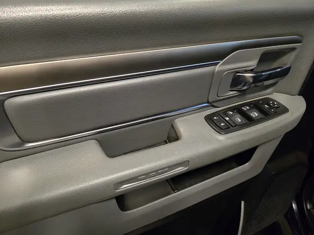 2019 RAM 1500 SLT Leather | Sunroof | No Accidents - Photo 24