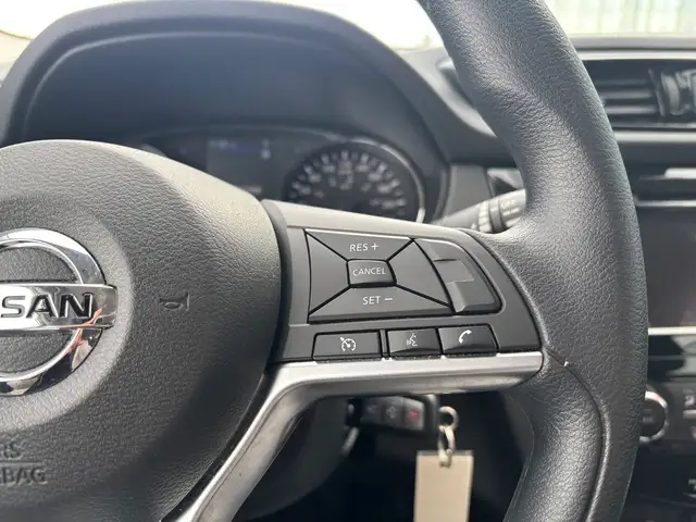 2022 Nissan Qashqai AWD S CVT • One Owner • Accident Free CarFax - Photo 16