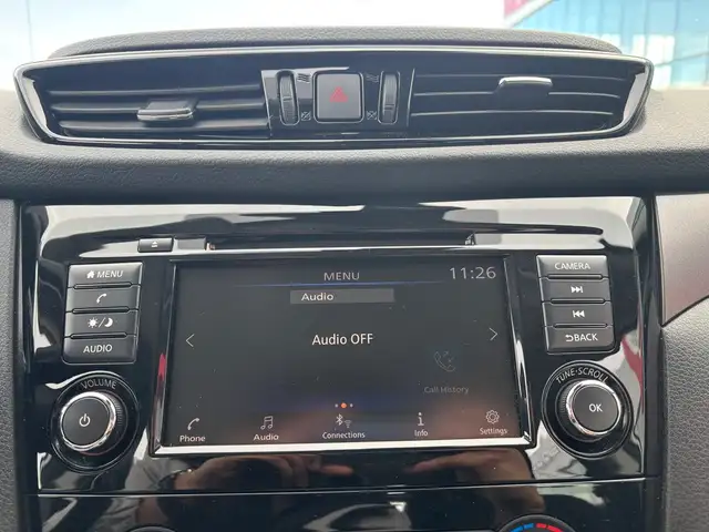 2022 Nissan Qashqai AWD S CVT • One Owner • Accident Free CarFax - Photo 17