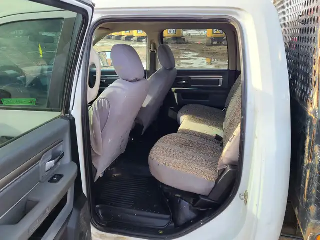 2018 Dodge Ram 3500 - Photo 16