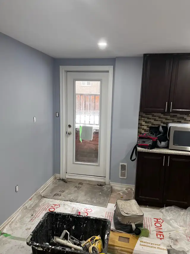 3 bedroom basement apartment for rent - Photo 6