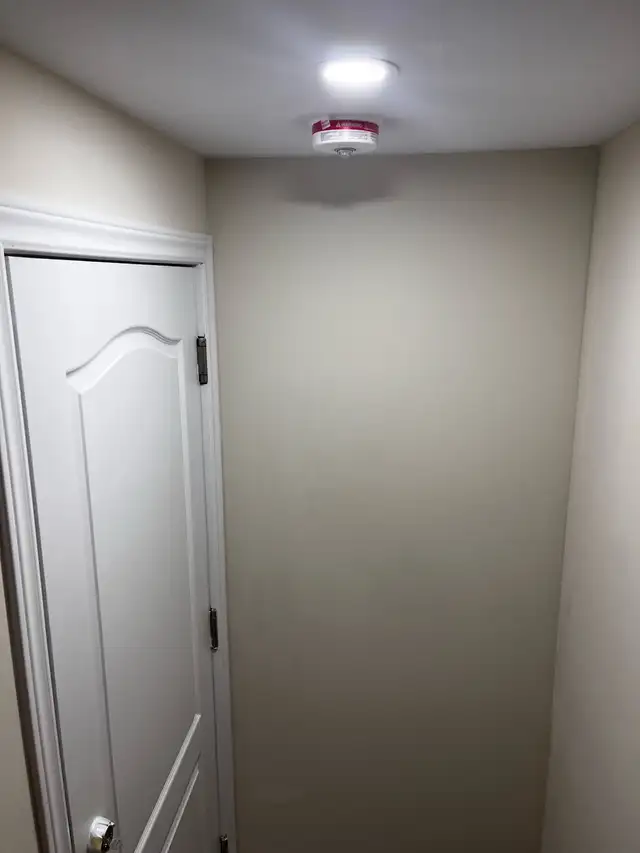 3 bedroom basement apartment for rent - Photo 7